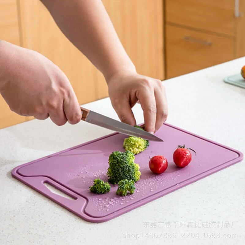 矽膠菜板可彎曲抗菌耐磨健康環保食品級分類砧板可懸掛矽膠切菜板批發・進口・工廠・代買・代購