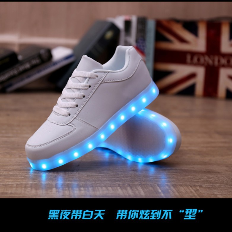 廠傢批發直銷發光鞋LED燈鞋低幫七彩夜光鞋USB充電板鞋迪拜爆款工廠,批發,進口,代購