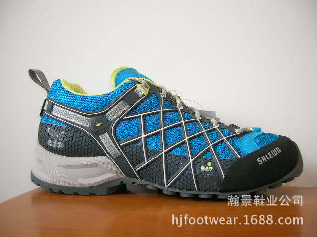 Salewa 沙樂華63304-8494野火山地跑鞋、徒步鞋Goretex防水Vibram工廠,批發,進口,代購