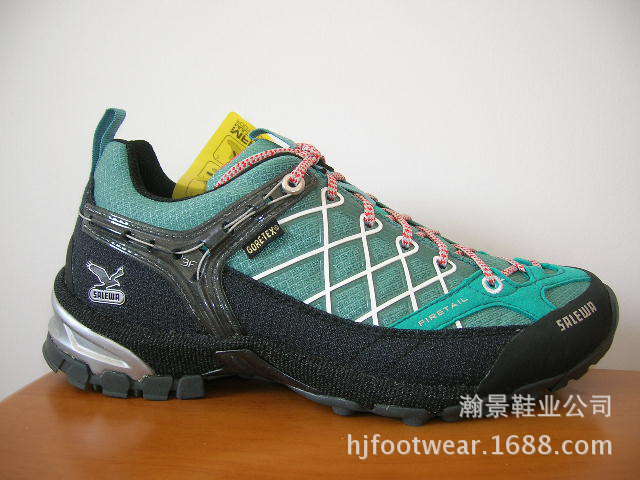 Salewa 沙樂華63111-8471低幫網麵Goretex防水透氣徒步鞋，Vibram工廠,批發,進口,代購