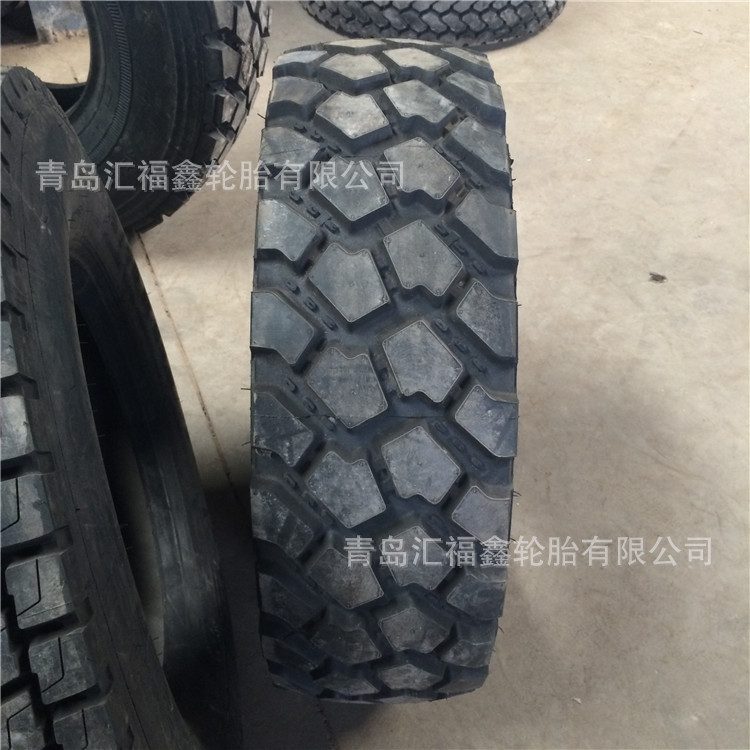 供305/80R20梟龍中警特警特種車防暴車鋼絲輪胎正品真空三角輪胎工廠,批發,進口,代購