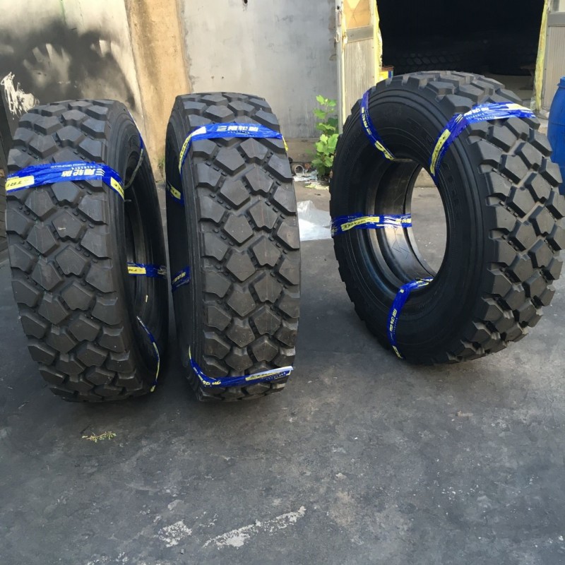 低價供應軍用輪胎  越野輪胎305/80R20工廠,批發,進口,代購