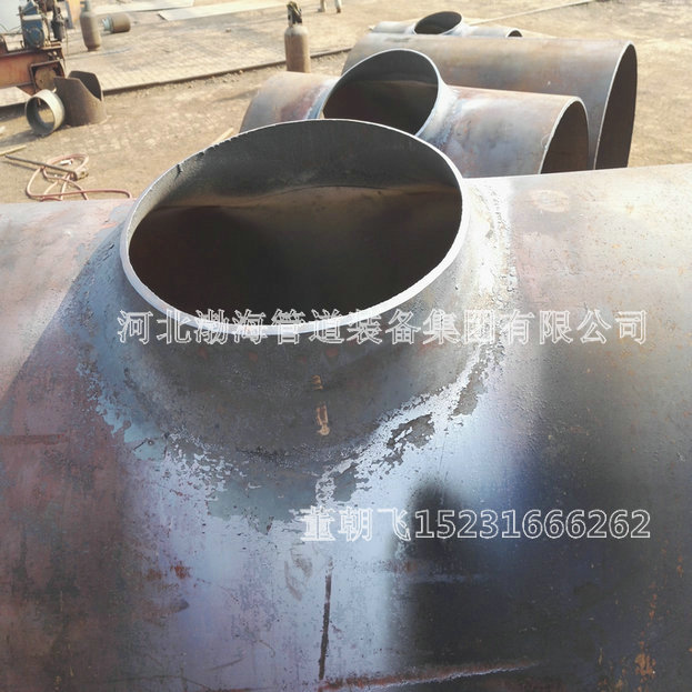 河北渤海管道裝備集團專業生產國標大口徑焊接三通 無縫異徑三通工廠,批發,進口,代購