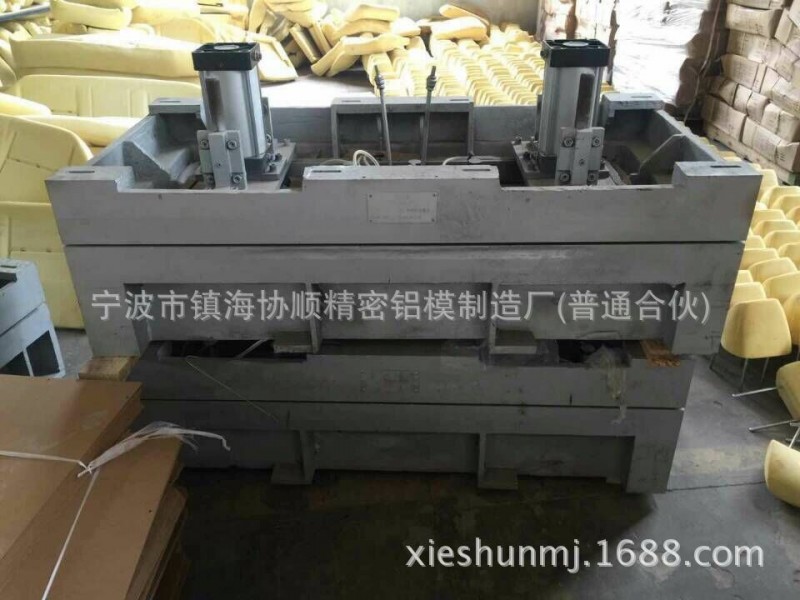 廠傢訂做各類汽車坐墊靠背全自動發泡模具工廠,批發,進口,代購