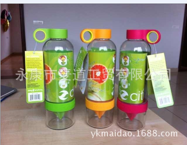 現貨新品 風靡歐美Citrus Zinger 檸檬水杯 手動創意榨汁機批發・進口・工廠・代買・代購